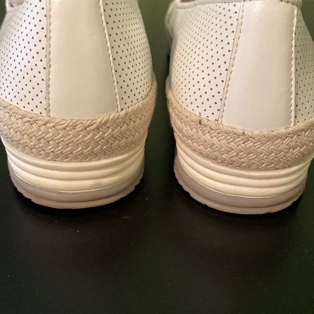 Vaneli Sport Qalila White Perforated Leather Silver Toe Cap Slip On Sneakers 6M - Picture 6 of 10